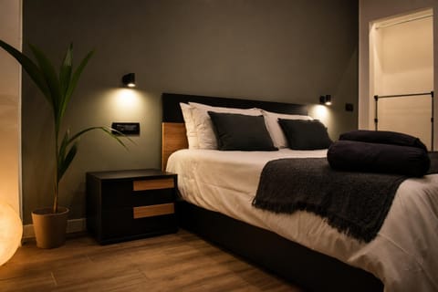 Bed, Bedroom