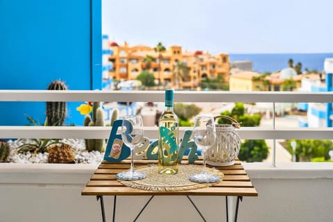 View (from property/room), Balcony/Terrace, Sea view