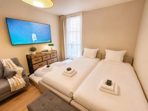 Bed, Night, TV and multimedia