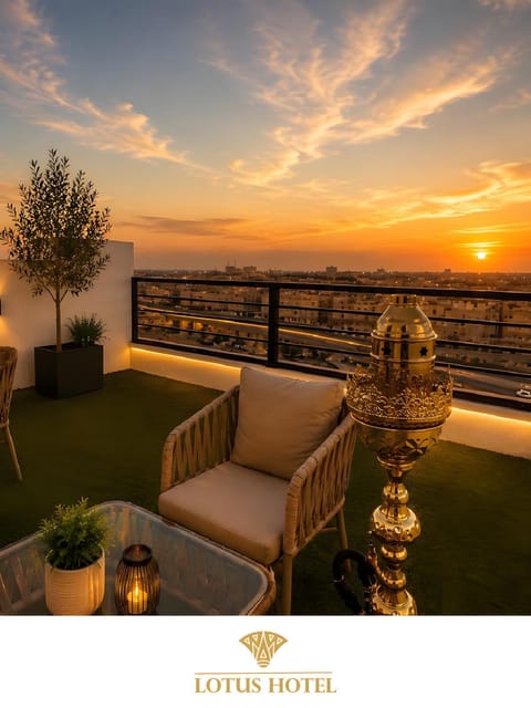 Day, View (from property/room), Seating area, Sunrise