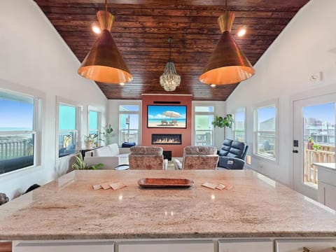 TV and multimedia, View (from property/room), Balcony/Terrace, Living room, Seating area, Dining area