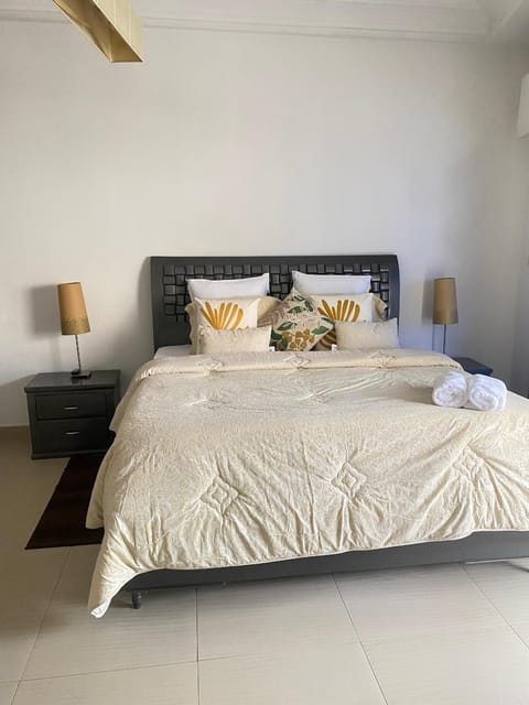 Bed, Balcony/Terrace, Photo of the whole room, Bedroom