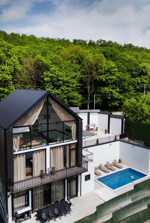 Property building, Balcony/Terrace