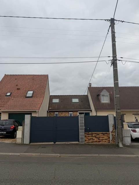 Property building, Street view