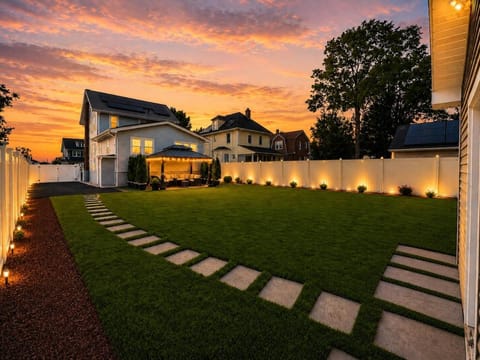 Property building, Day, Natural landscape, Garden, Garden view, Garden view, Sunrise, Sunset