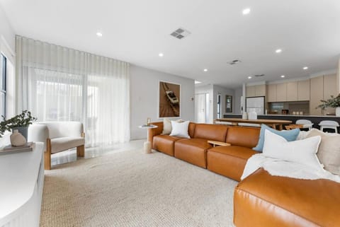 Living room, Seating area, pet friendly