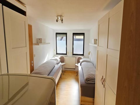 Bed, Bedroom, wardrobe