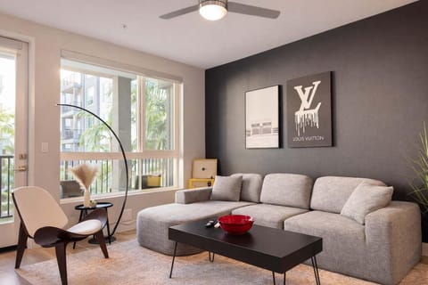 Living room, Decorative detail, Seating area