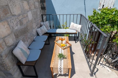 Balcony/Terrace, Seating area, Dining area, Sea view