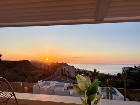 Natural landscape, View (from property/room), Balcony/Terrace, Sea view, Sunrise, Sunset