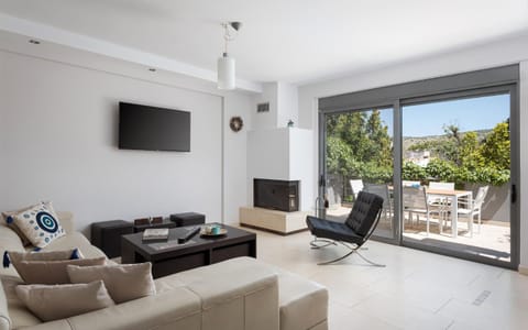 TV and multimedia, View (from property/room), Balcony/Terrace, Living room