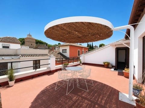 Property building, Off site, Balcony/Terrace