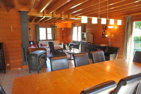 Amandi House in Wallonia, Belgium