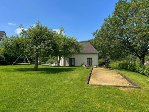 Amandi House in Wallonia, Belgium