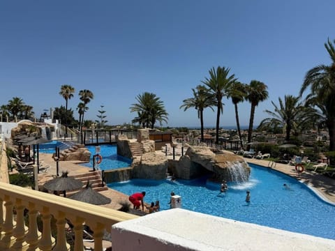 Garden, Aqua park, Swimming pool, Swimming pool