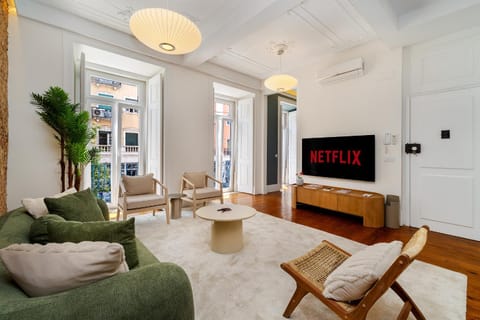 TV and multimedia, Living room, air conditioner