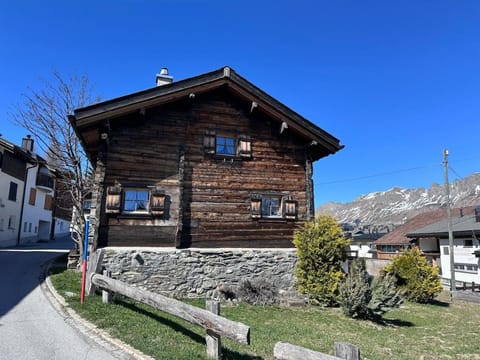 Property building, Natural landscape, Mountain view