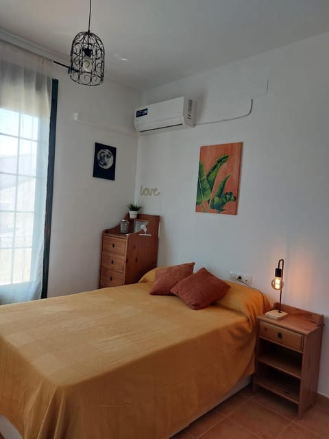 Balcony/Terrace, Bedroom, air conditioner