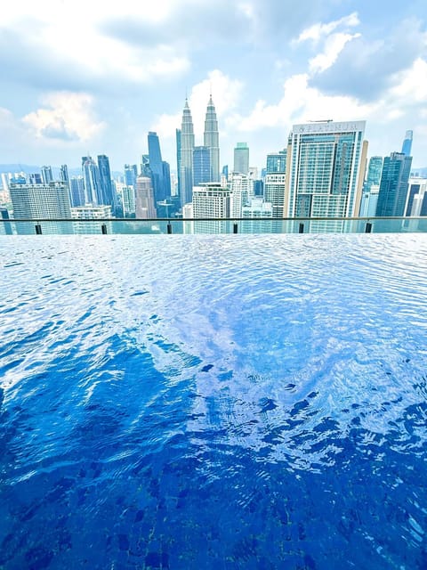 Property building, Nearby landmark, Day, Natural landscape, View (from property/room), City view, Pool view, Sea view, Swimming pool