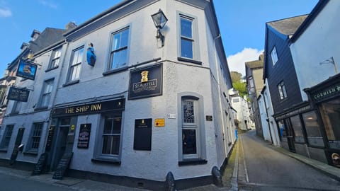 Property building, Street view