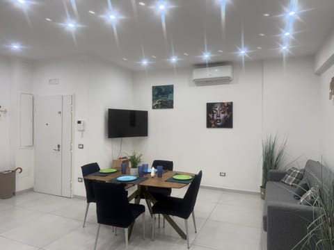 Living room, Dining area, air conditioner