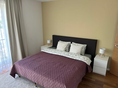 Bed, Photo of the whole room, Bedroom, bunk bed