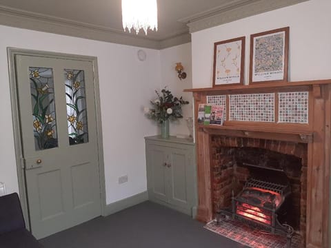 TV and multimedia, fireplace, heating