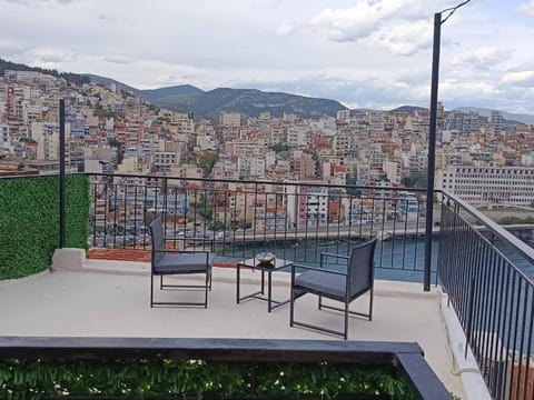 Patio, Day, Natural landscape, View (from property/room), Balcony/Terrace, City view, Mountain view