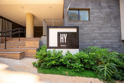 Property building, Facade/entrance
