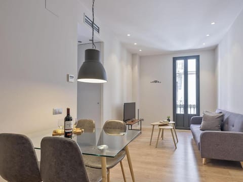 Living room, Seating area, Dining area