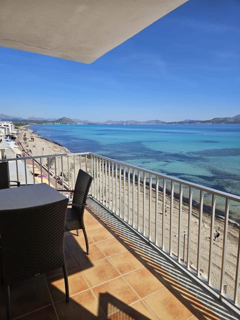 Natural landscape, View (from property/room), Balcony/Terrace, Beach, Sea view