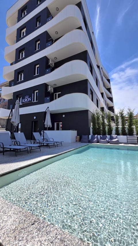 Property building, Swimming pool