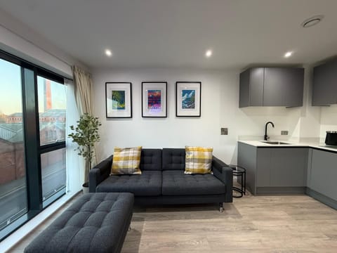 Kitchen or kitchenette, Living room, Seating area, stove