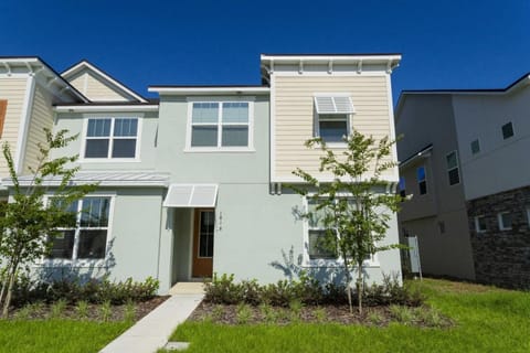 Property building, Day, Garden, Garden view