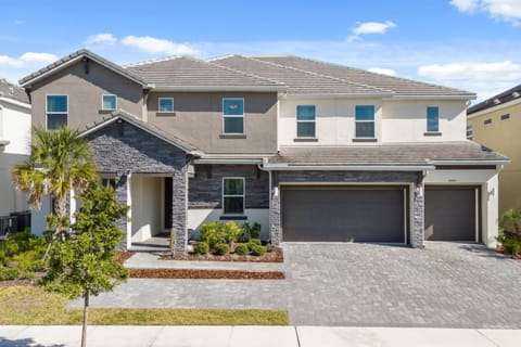 Property building, Day