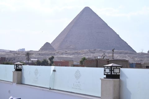 Nearby landmark, Day, Natural landscape