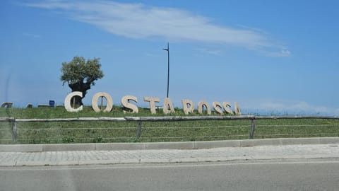 Nearby landmark, Day, Natural landscape, Street view