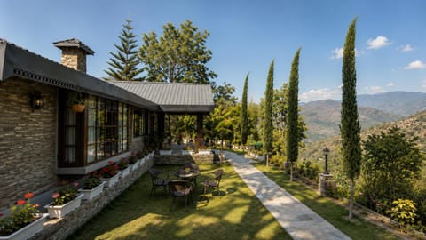 Property building, Garden view