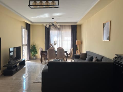Communal lounge/ TV room, TV and multimedia, Living room, Seating area