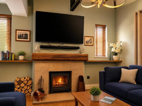 TV and multimedia, Living room, Seating area