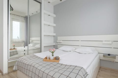 Bed, Photo of the whole room, Bedroom, towels, wardrobe
