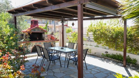 Patio, Balcony/Terrace, Dining area, Garden view