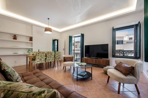 Communal lounge/ TV room, Living room
