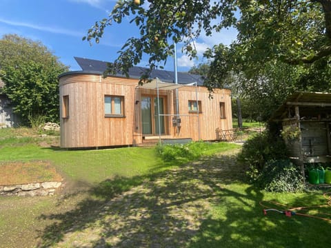 Property building, Garden, Garden view