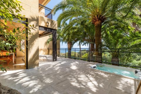 View (from property/room), Balcony/Terrace, Sea view