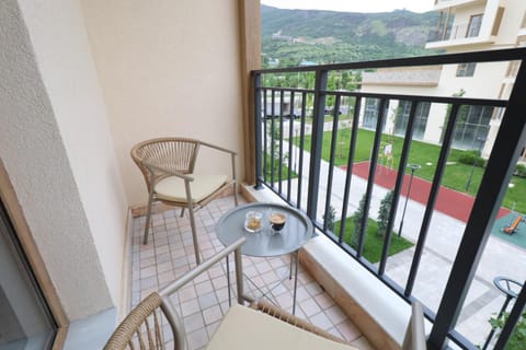 Property building, Day, Natural landscape, View (from property/room), Balcony/Terrace, Living room, Seating area, Dining area, Mountain view