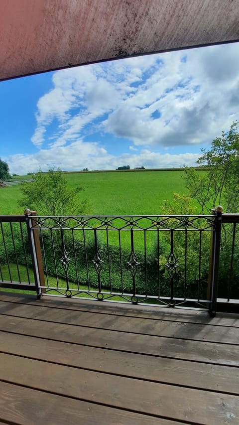 View (from property/room), Balcony/Terrace
