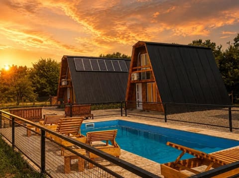 Property building, Day, Natural landscape, Pool view, Swimming pool, Sunrise, Sunset, sunbed