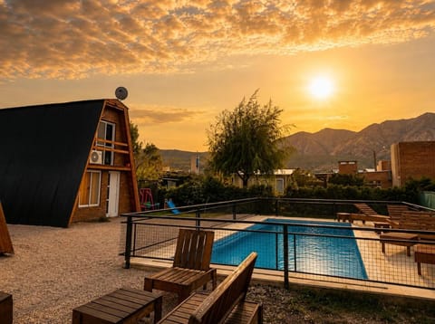 Property building, Patio, Nearby landmark, Day, Natural landscape, Mountain view, Pool view, Swimming pool, Sunrise, Sunset, sunbed