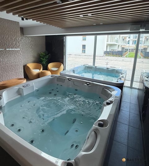 Property building, Day, Night, Activities, Hot Tub, Spa and wellness centre/facilities, Spa and wellness centre/facilities, On site, Swimming pool